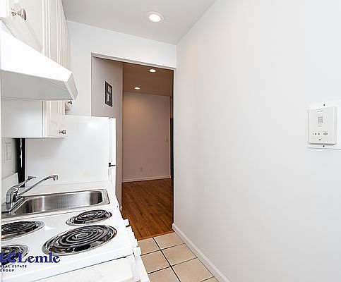 5th image of 204 E 84th St #2W