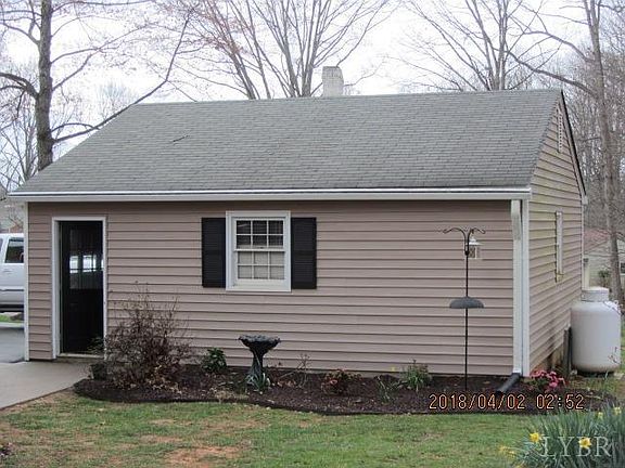 5th image of 1097 Farfields Dr
