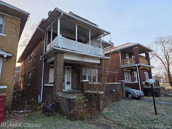3rd image of 4055 Carter St
