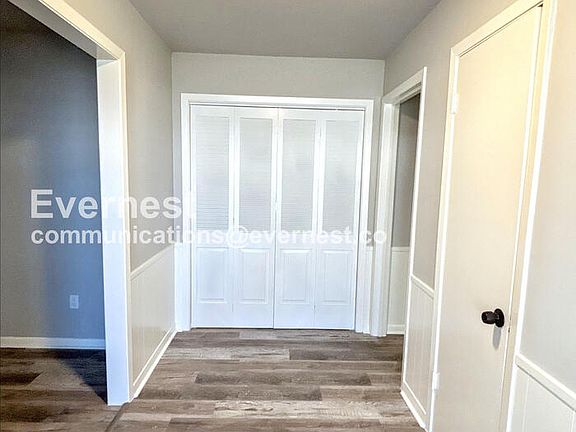 3rd image of 2101 Lamar Dr