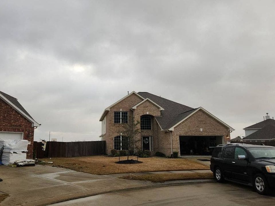 1st image of 107 San Bernard Dr