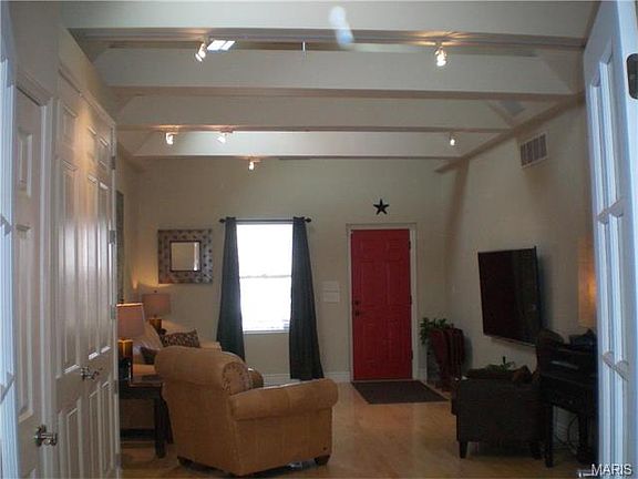 5th image of 5244 Daggett Ave