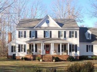 2930 Ellesmere Dr, Midlothian, VA 23113