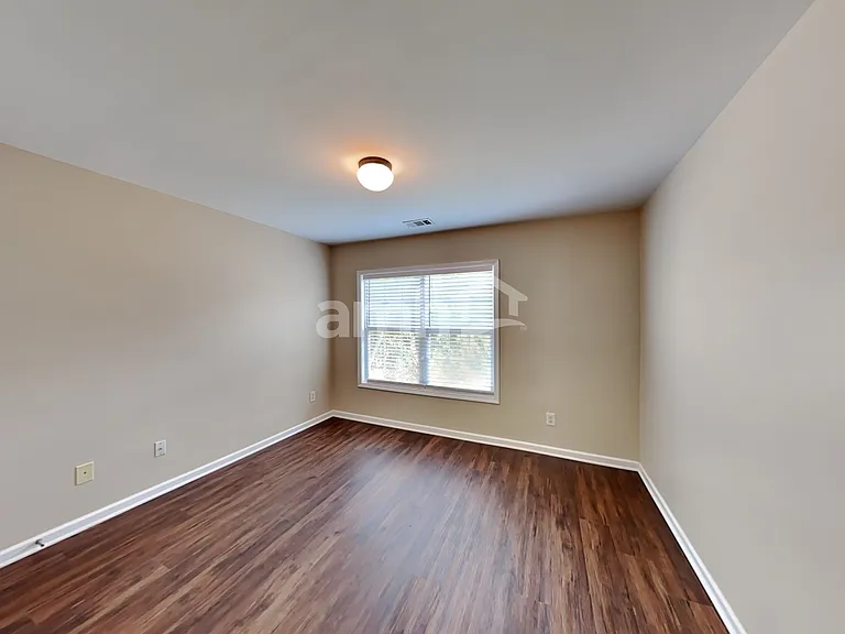 211 Sawtooth Ct — Photo 12