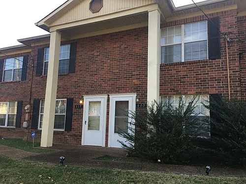 615 Castlegate Dr Photo 1