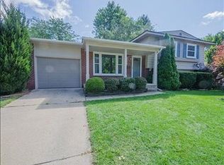 2709 Lillian Rd, Ann Arbor, MI 48104