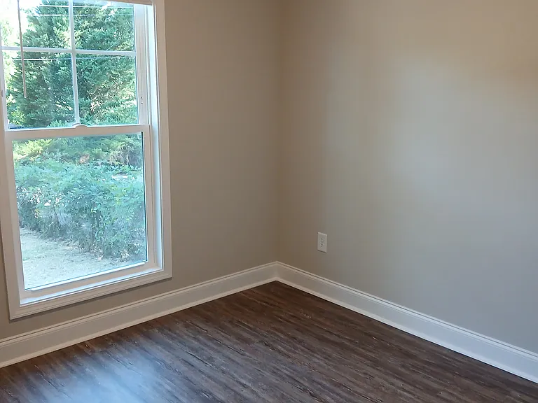 153 N Woodland Dr — Photo 23