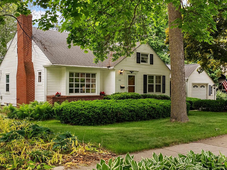 1st image of 653 Orchard Dr