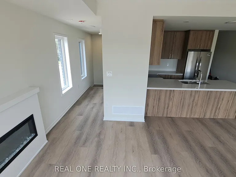 132 Matawin Ln S — Photo 4