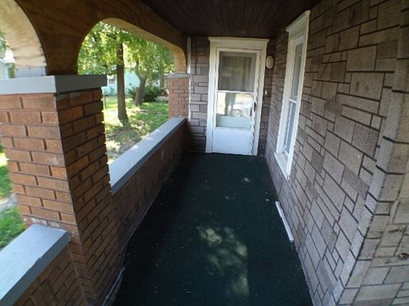 5th image of 675 W 13th St