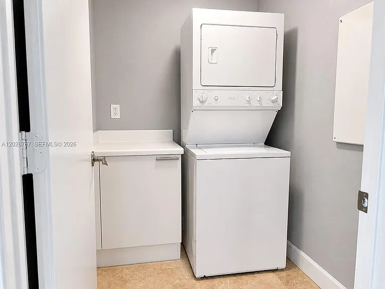 14951 Royal Oaks Ln #2002 — Photo 10