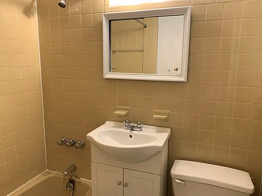 Rented by Joe Gotham LTD | media 16