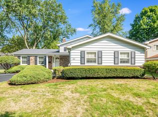 1145 Elizabeth Ave, Naperville, IL 60540