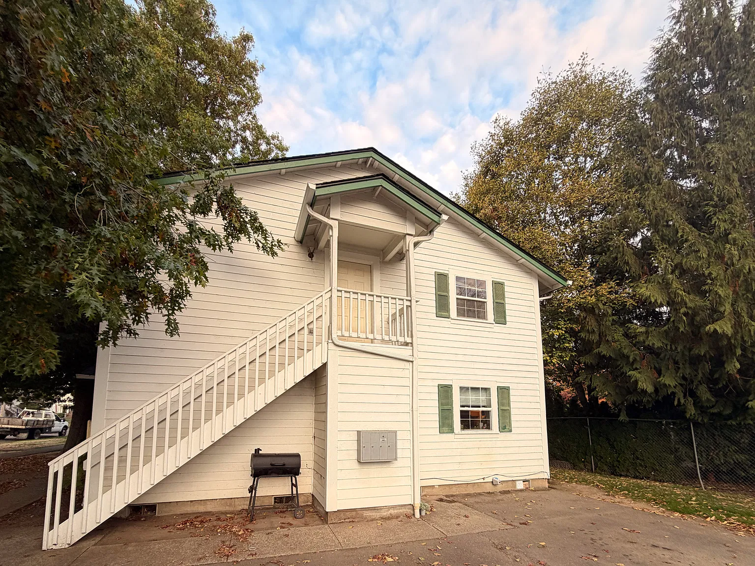 3 bed, $1,395 — Photo 3