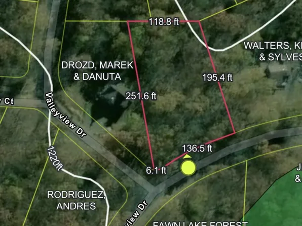 Ledge View Dr, Hawley, PA 18428