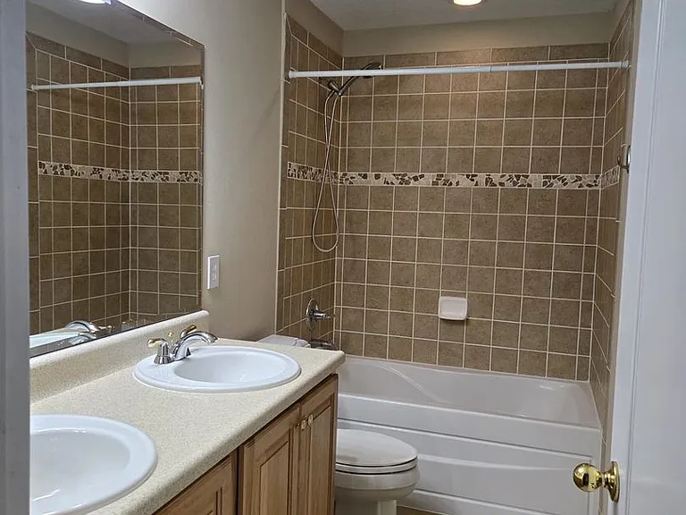 13005 Auburn Cove Ln — Photo 20