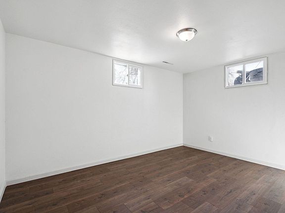 5th image of 1719 6th Ave #3