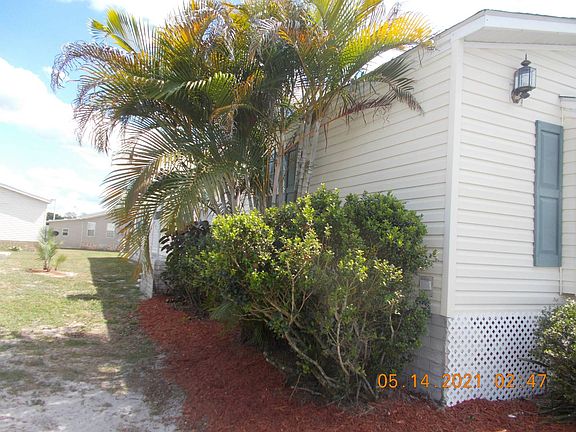2nd image of 1121 Mohican Trl #1121