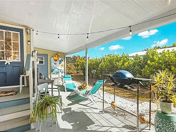 5th image of 26276 Queen Mary LN