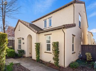 76 Chambord Way, Roseville, CA