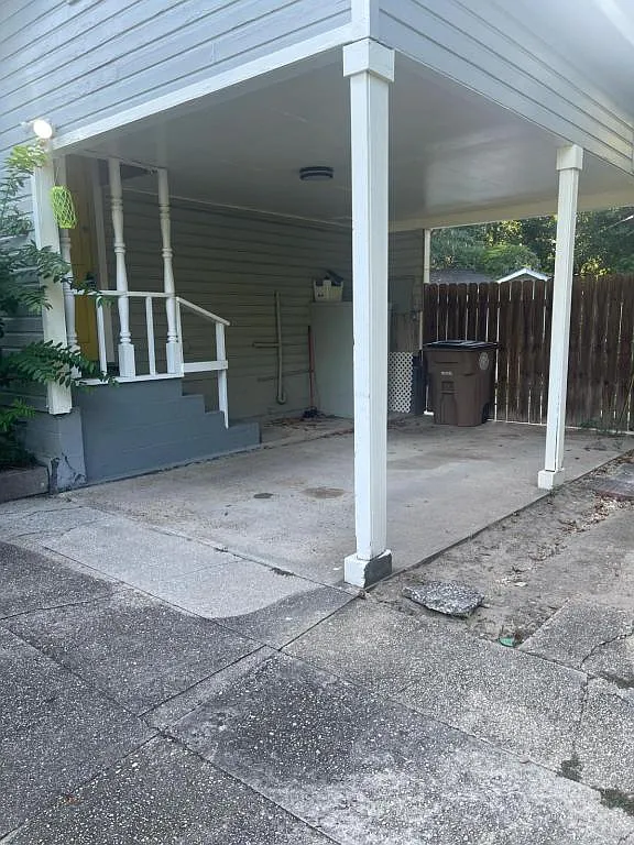 151 Village Circle West — Photo 4