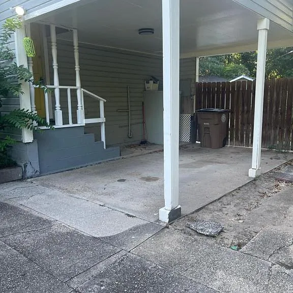 151 Village Cir W — Photo 4