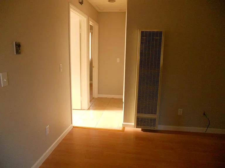 5140 Oakland St #6 — Photo 2