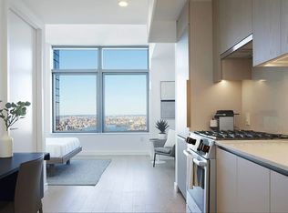 3 Court Sq #2106, Long Island City, NY 11101