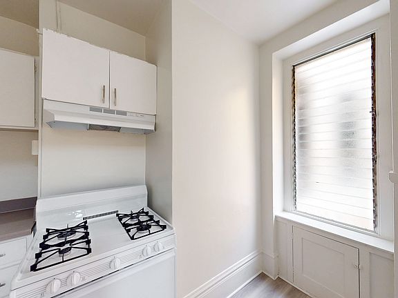 5th image of 418 Ellis St #207