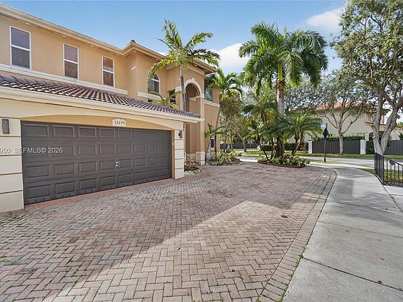 2nd image of 16074 SW 62nd St