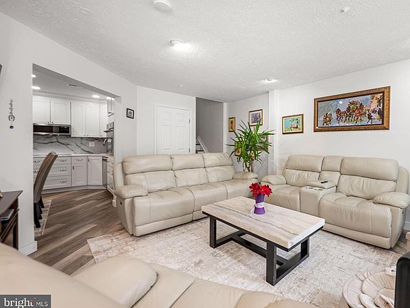 5th image of 4268 Maple Path Cir Unit 2