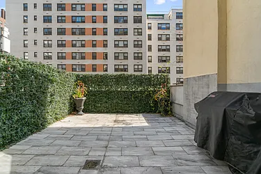 Rented by Nest Seekers International