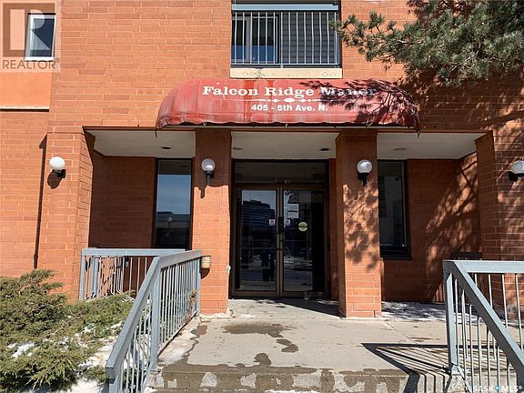 2nd image of 405 5th Ave N #401