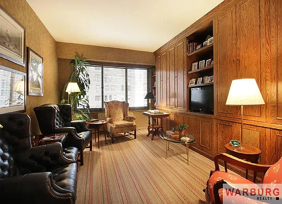 Sold by Warburg | media 26