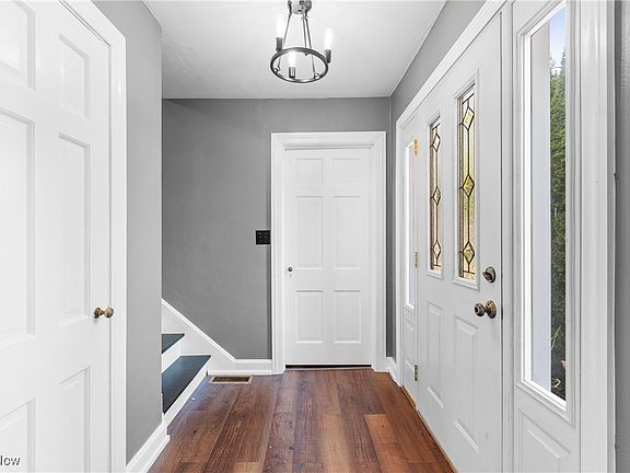 2nd image of 733 Heltman Ave
