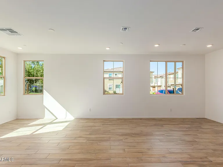 1871 E Hampton Ln #101 — Photo 10