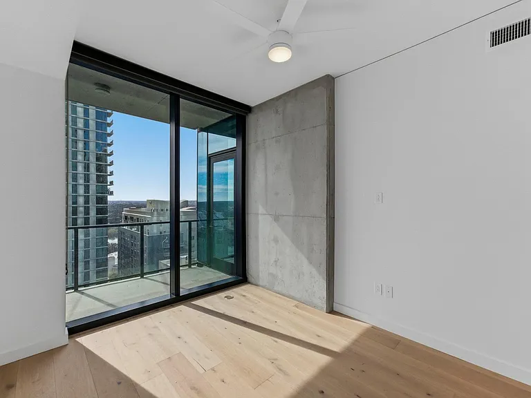 610 Davis St #2204 — Photo 17