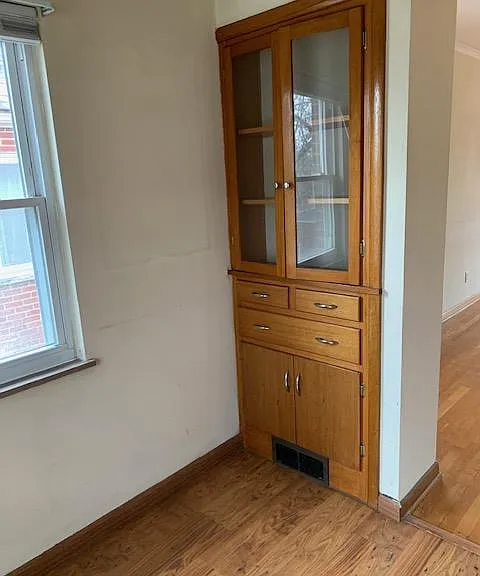 1622 Elmwood Ave #B — Photo 5
