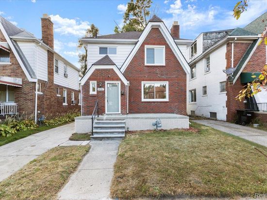 18287 Santa Rosa Dr, Detroit, MI 48221