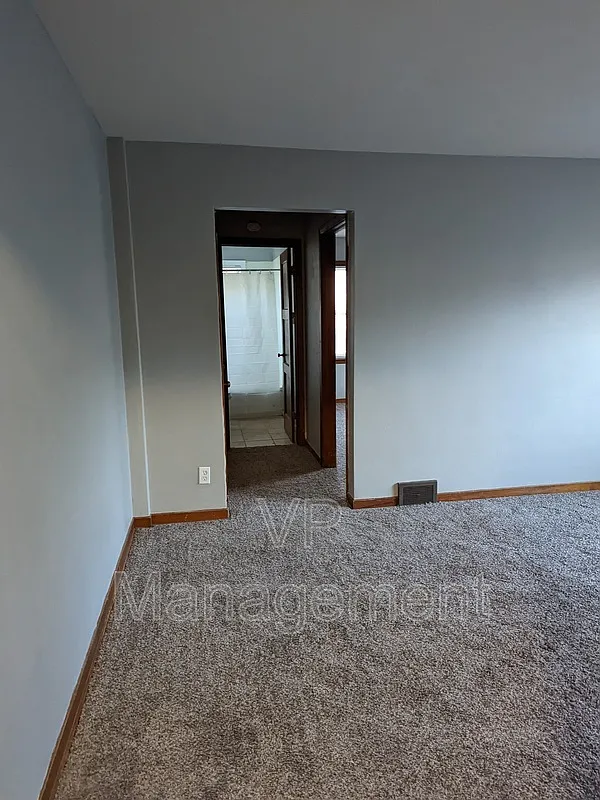 1 bed, 1.0 bath, $680 — Photo 4