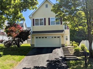 22 Patterson Ct, Peekskill, NY 10566