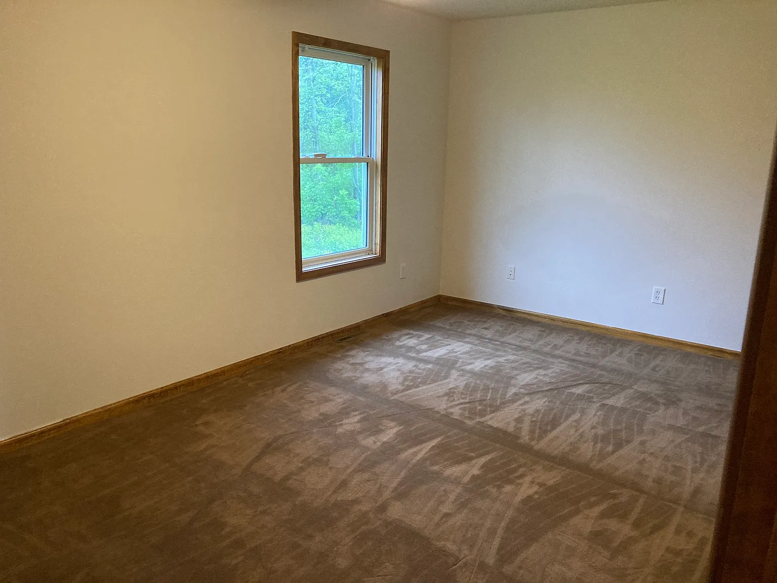 3 bed, 1500 sqft, $1,500 — Photo 3