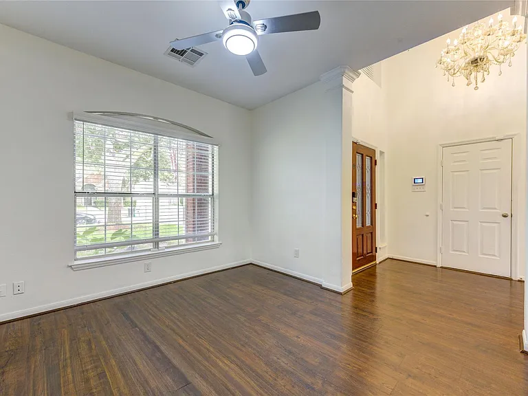 1215 Whisper Trace Ct — Photo 4