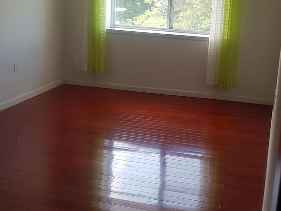 2nd image of 3364 Guider Ave #Penthouse