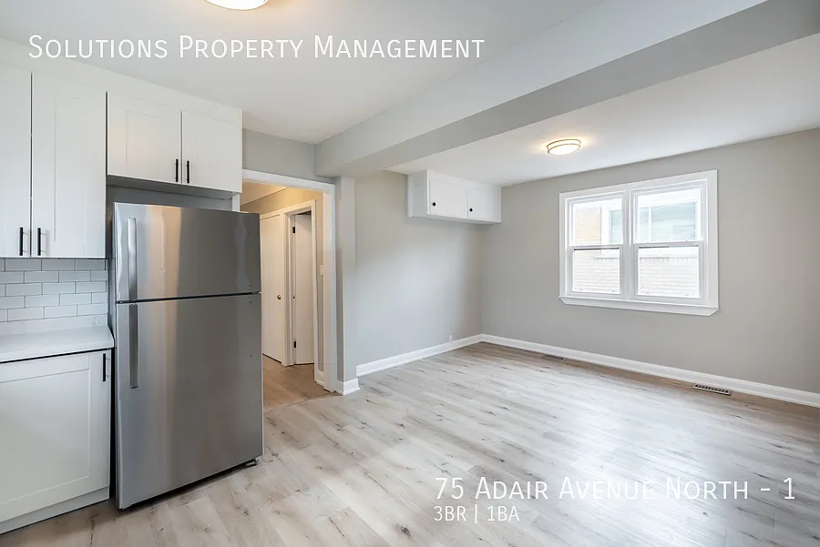 **Main Floor 3 Bedroom w/ almost 1200 square feet of living space** — Photo 3