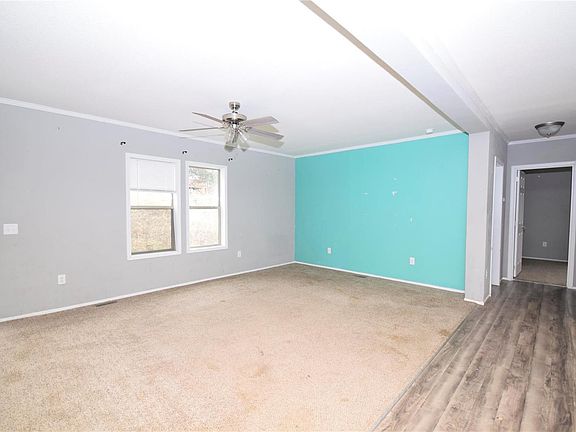 5th image of 13054 Eastwood Dr