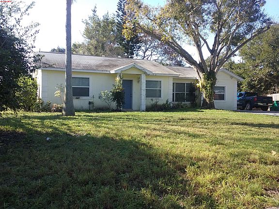 4th image of 756 Hawthorne Dr