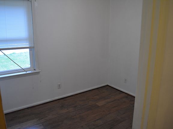 5th image of 129 Miranda Rd