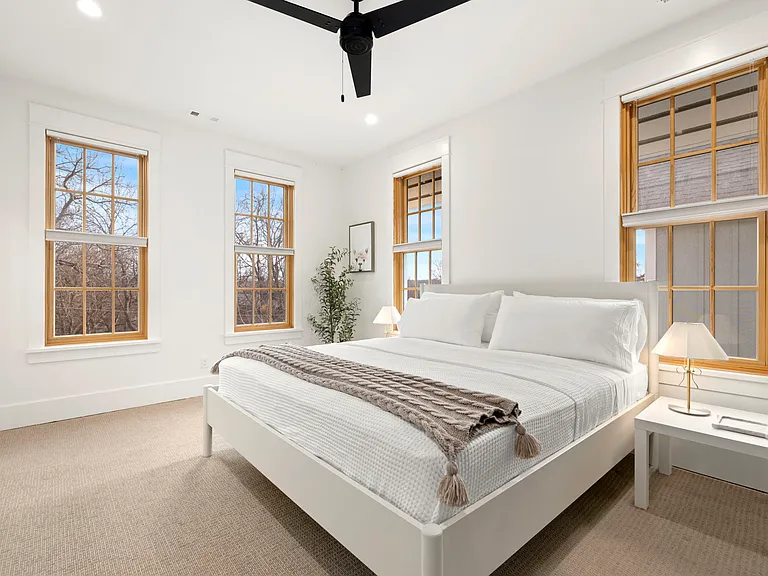Bedroom #1