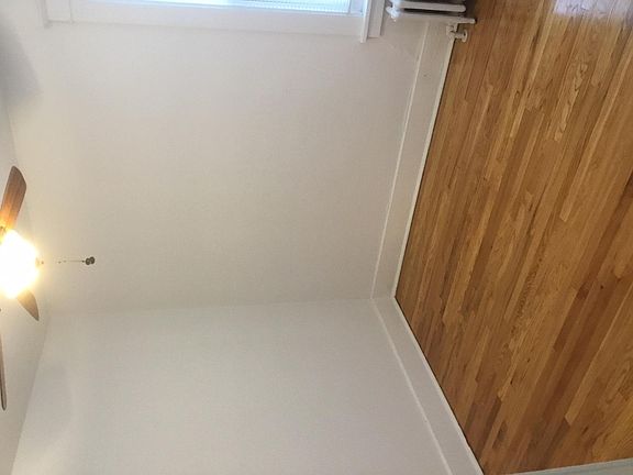 4th image of 57 Hollywood Ave